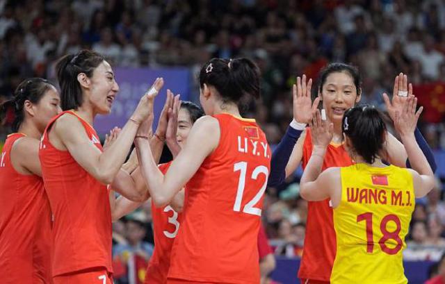 开云下载-中国女排逆转击败美国队，晋级四强