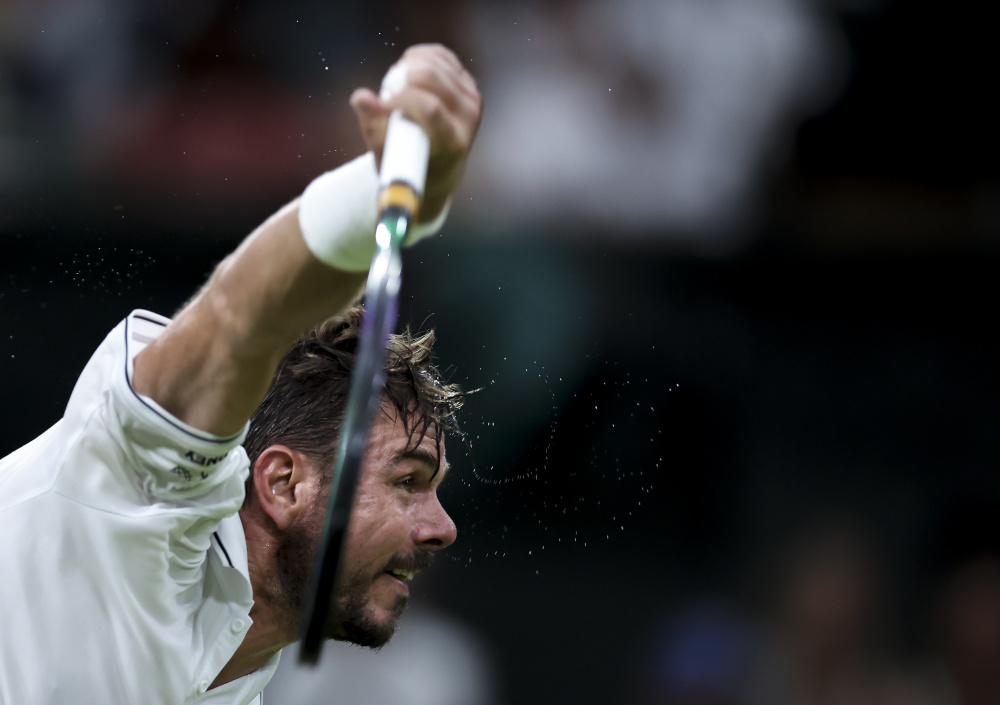 包含欧洲网球队险胜世界网球队，瓦林卡送出助攻的词条