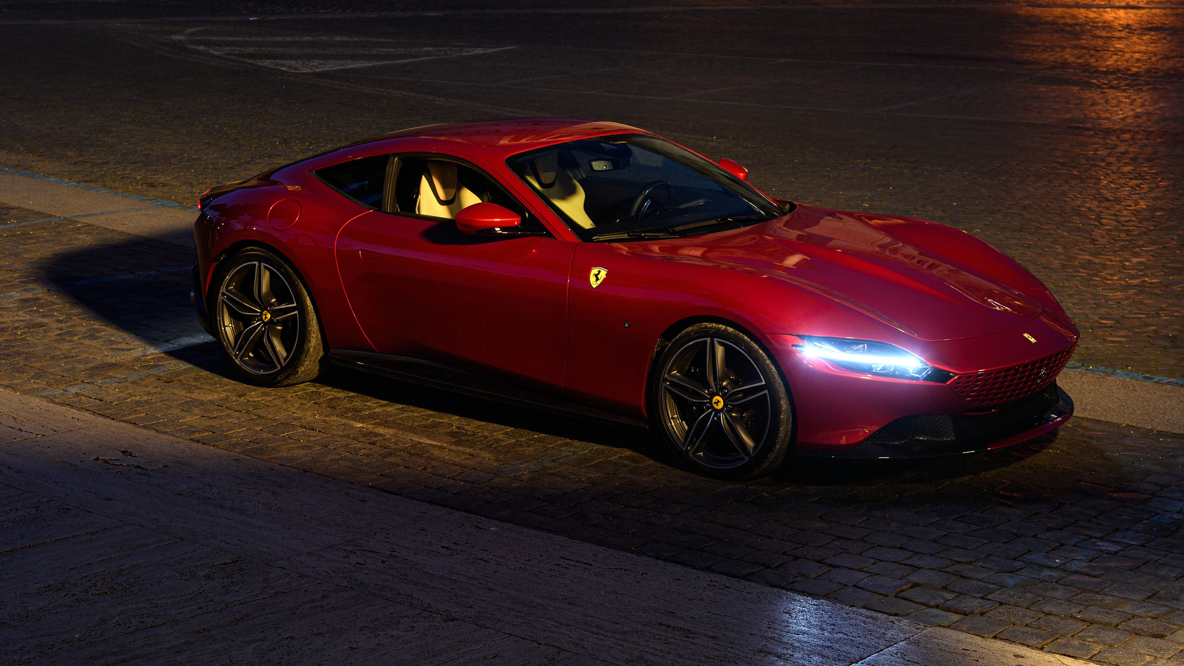 赛道与球场的生死较量，F1争冠战与勇士国王血拼的竞技启示