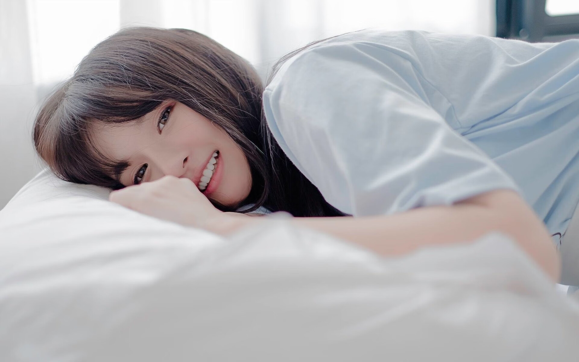 慈善赛经典，贝蒂斯连续得分压制英格兰，迪巴拉关键时刻定乾坤