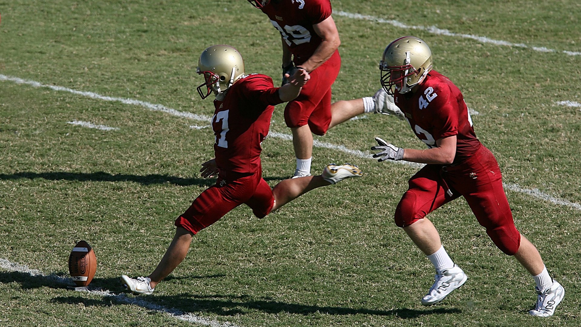 法比尼奥引爆全场,丹麦战术完胜强势击沉乌克兰