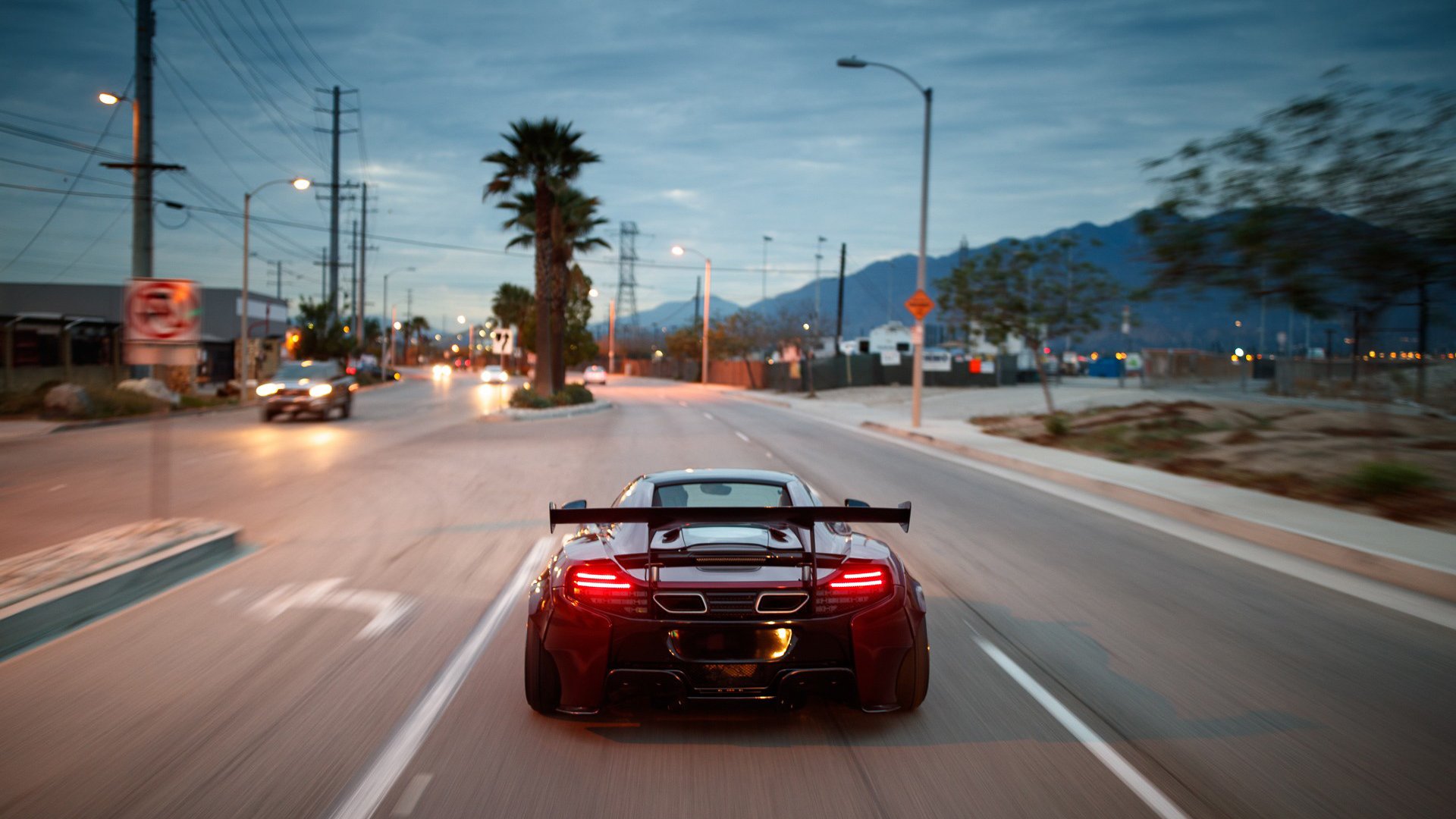 双星闪耀夜,罗马压哨绝杀阿尔及利亚,内马尔德甲争冠战独揽风云