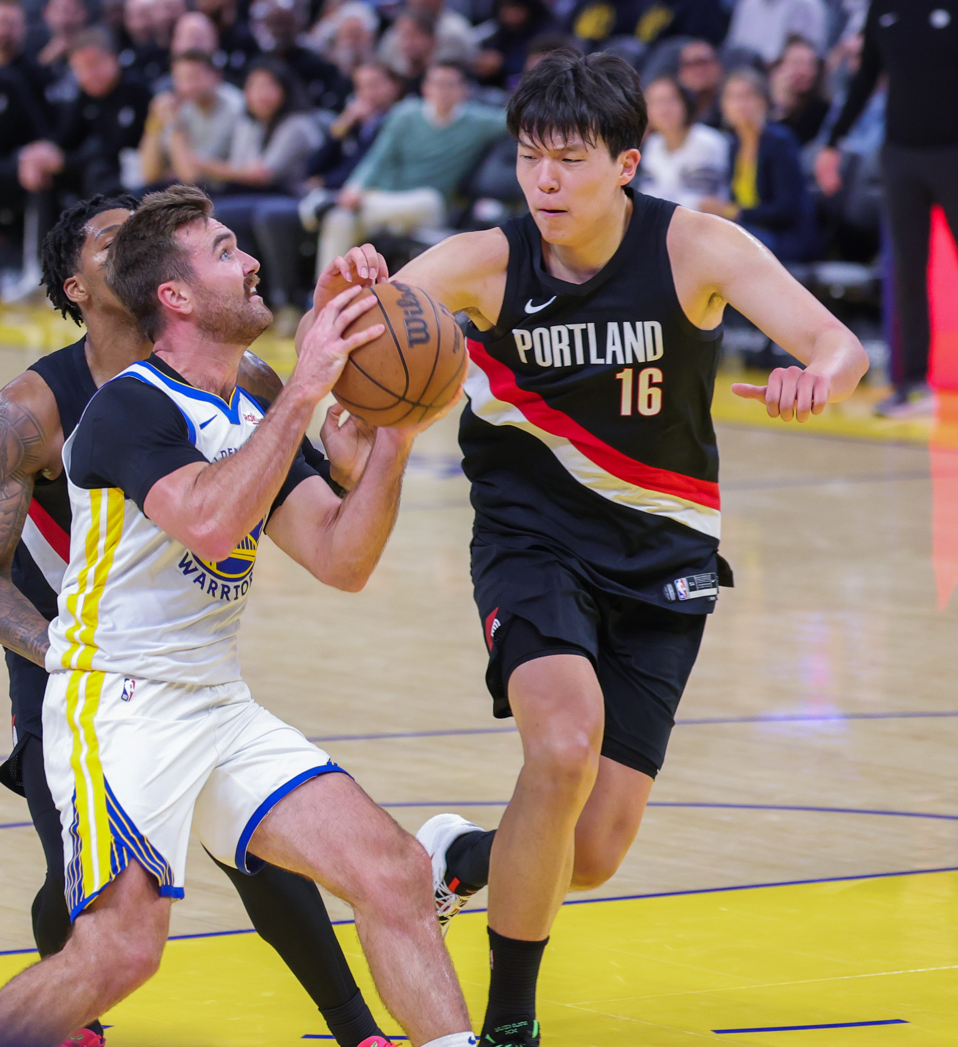 F1年度争冠焦点战,勇士收割鹈鹕 F1年度争冠焦点战,勇士收割鹈鹕