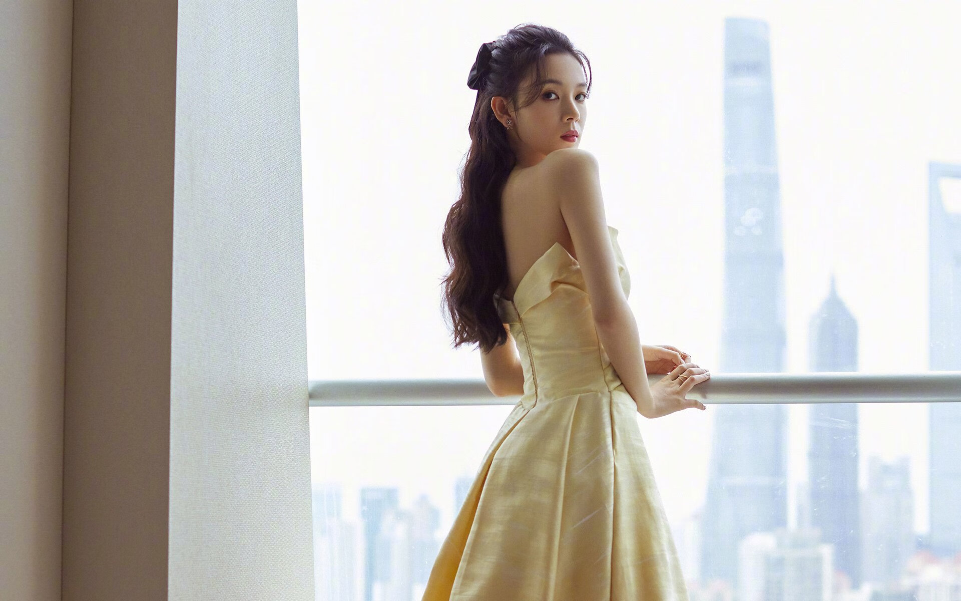 东方战鼓，西方狂飙，深圳的团队利刃与米切尔的孤胆传奇