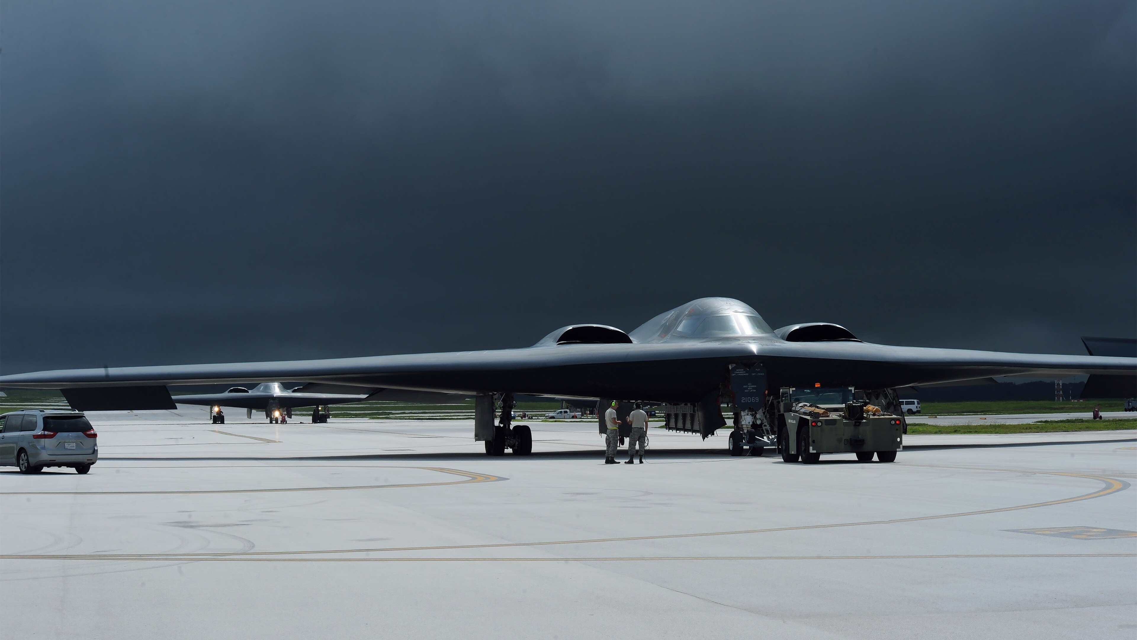 哈登狂砍50分助公牛险胜山西队,表演赛点燃篮球热潮